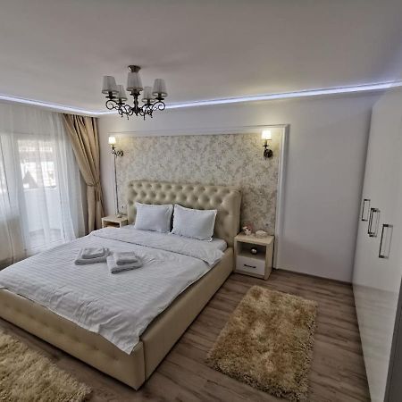 Apartament Gold Luxury Appartement Tîrgu Ocna Buitenkant foto