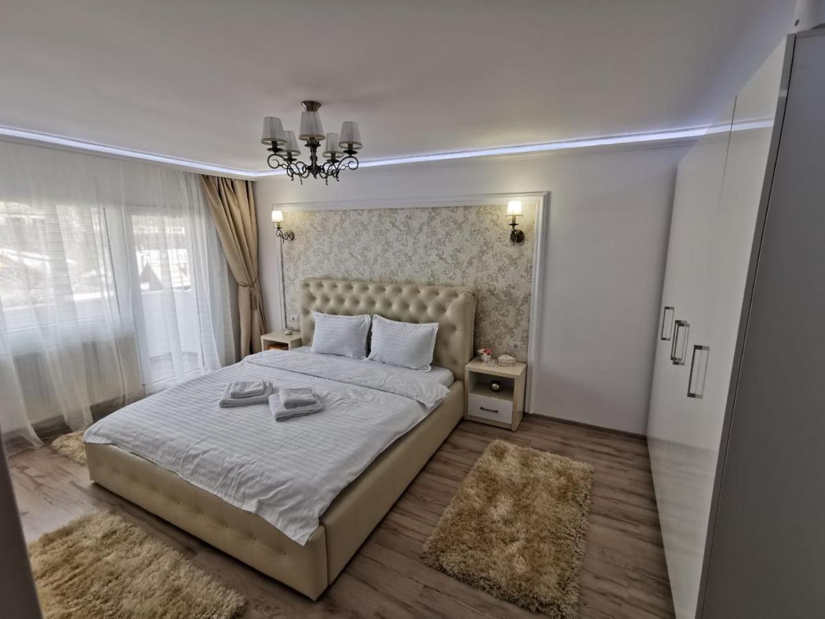 Apartament Gold Luxury Appartement Tîrgu Ocna Buitenkant foto