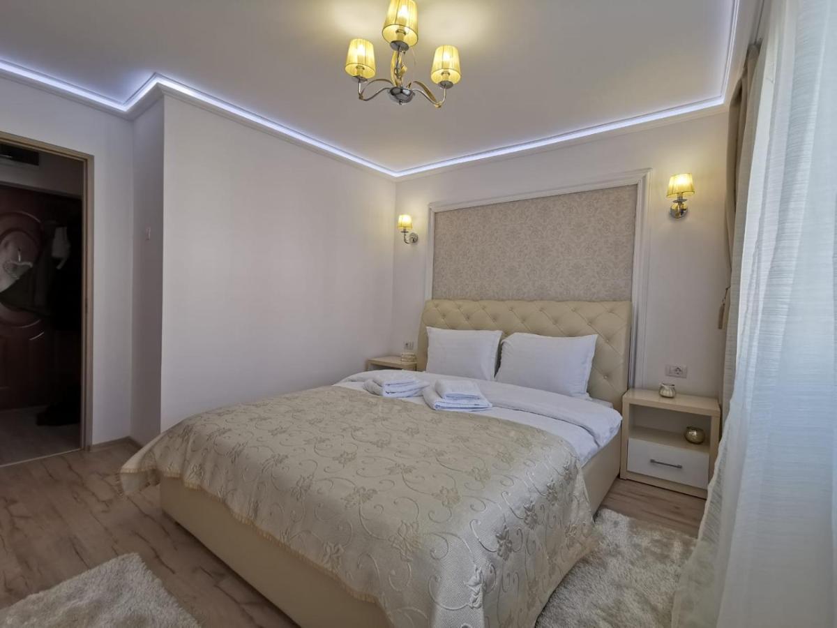 Apartament Gold Luxury Appartement Tîrgu Ocna Buitenkant foto