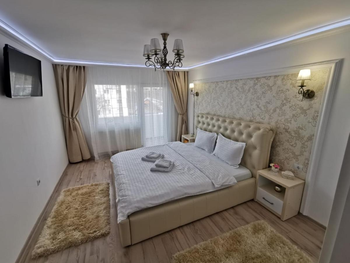 Apartament Gold Luxury Appartement Tîrgu Ocna Buitenkant foto