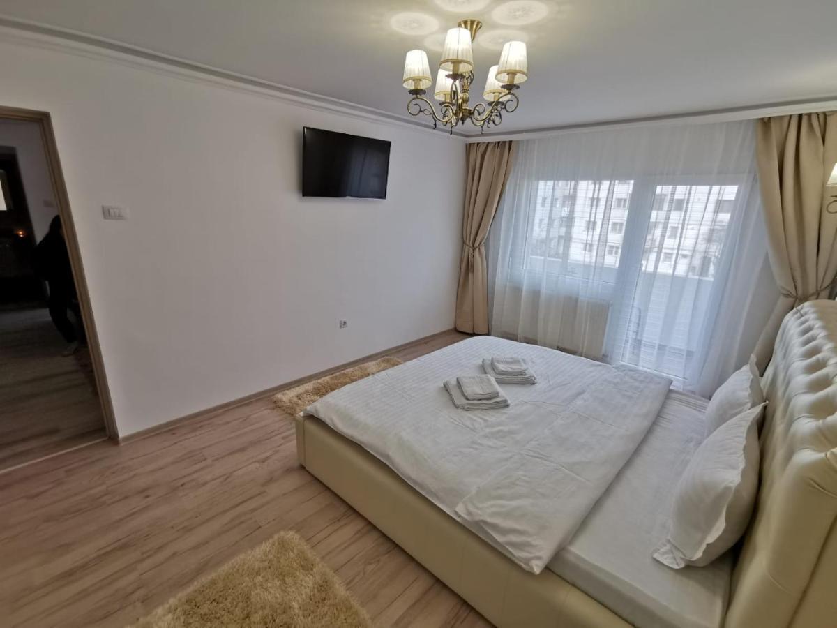 Apartament Gold Luxury Appartement Tîrgu Ocna Buitenkant foto