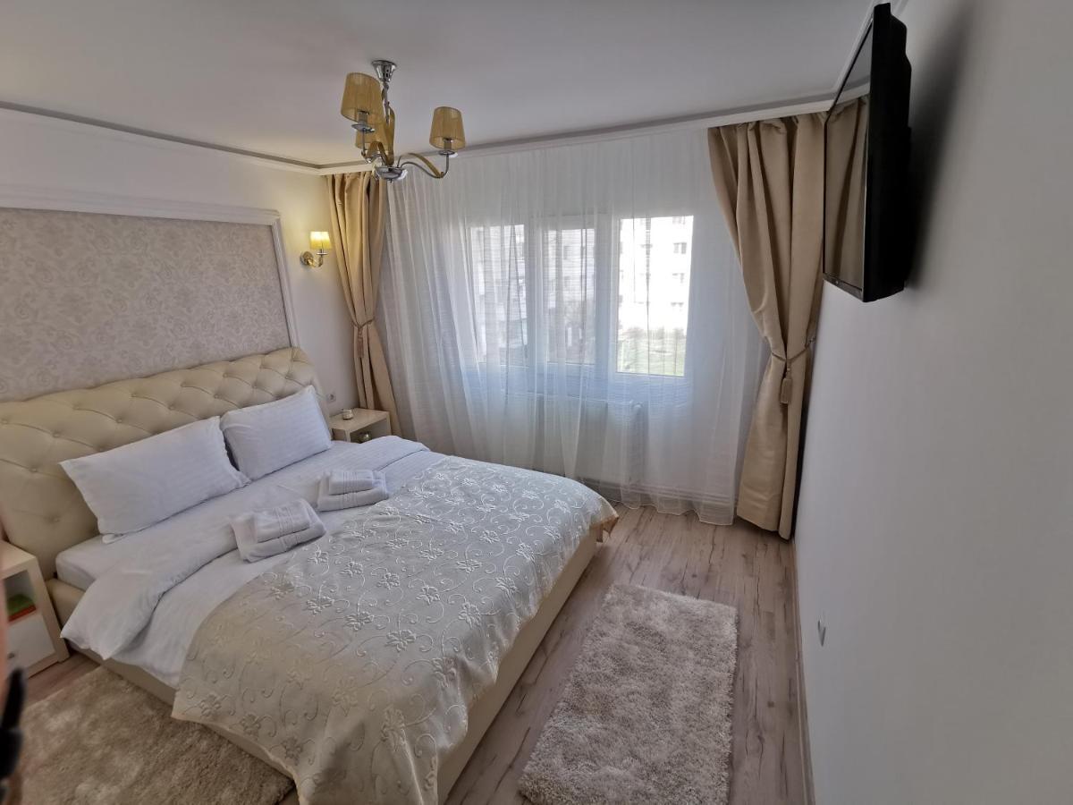 Apartament Gold Luxury Appartement Tîrgu Ocna Buitenkant foto
