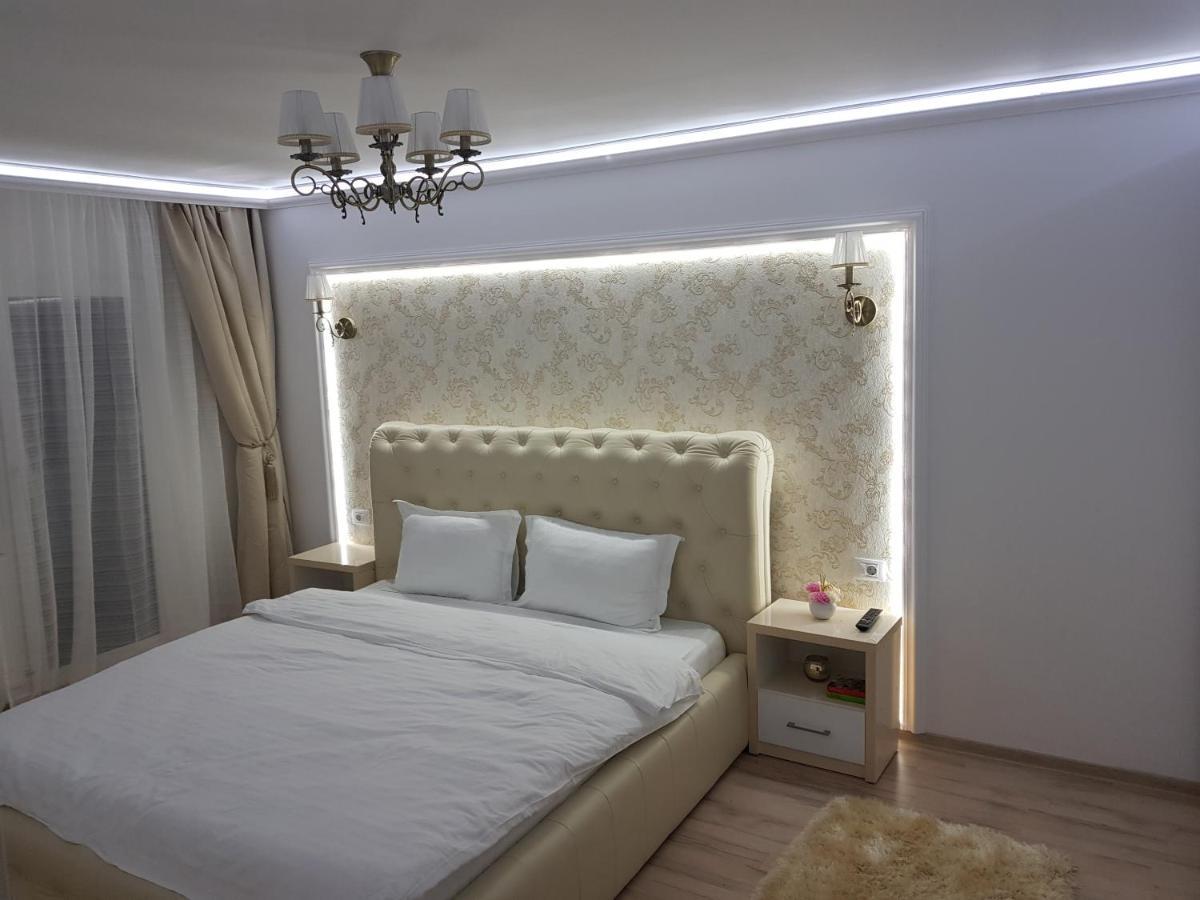 Apartament Gold Luxury Appartement Tîrgu Ocna Buitenkant foto
